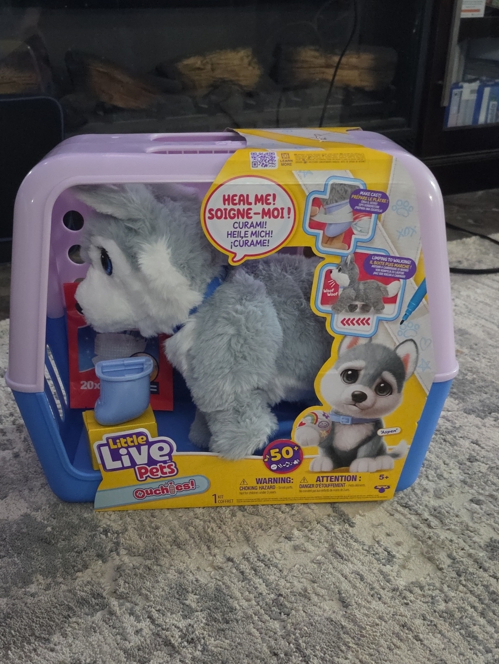 Little Live Pets Plush Husky with Purple & Blue Carrier